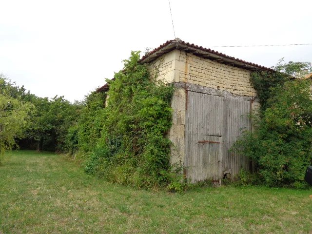 Image No.2-Maison de village de 2 chambres à vendre à Deux-Sevres