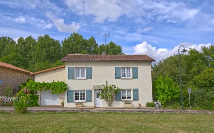 Village house to finish renovating with river frontage in lovely village with a bar
