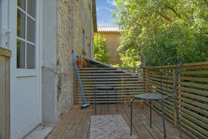 Image No.10-3 Bed House for sale