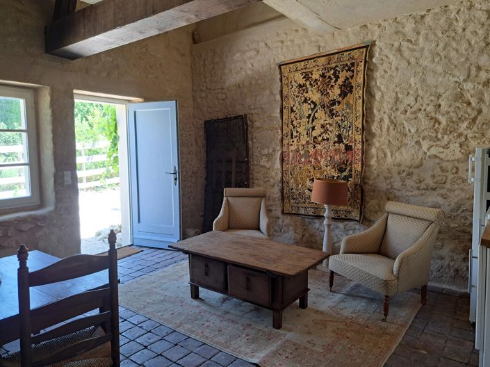 Image No.12-2 Bed House for sale
