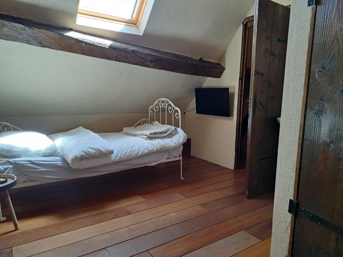 Image No.6-2 Bed House for sale
