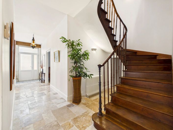 Image No.3-5 Bed House for sale