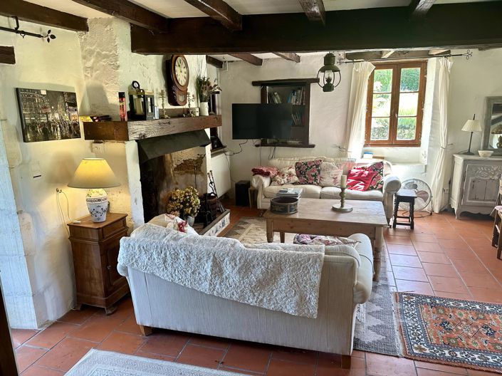 Image No.8-3 Bed House for sale