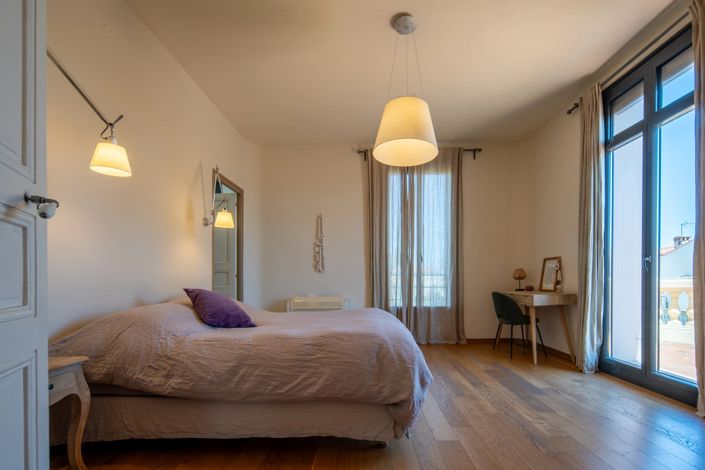Image No.13-6 Bed House for sale