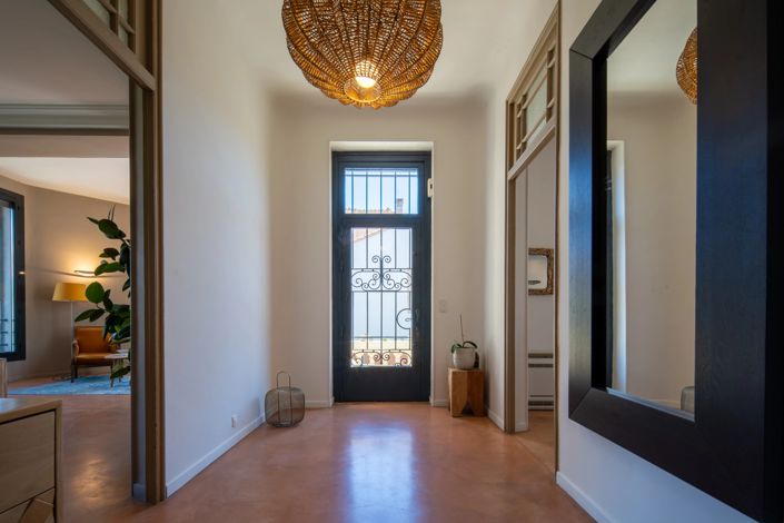 Image No.4-6 Bed House for sale