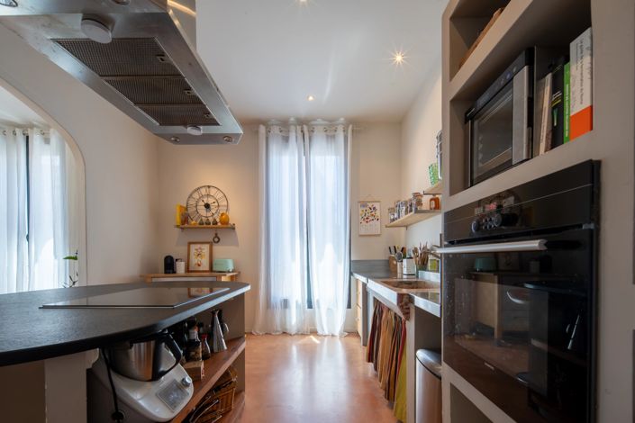 Image No.7-6 Bed House for sale