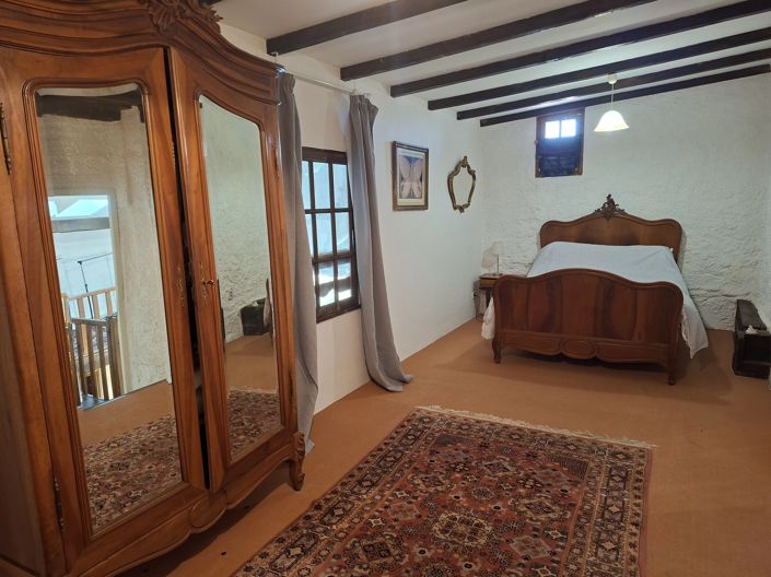 Image No.6-4 Bed Village House for sale