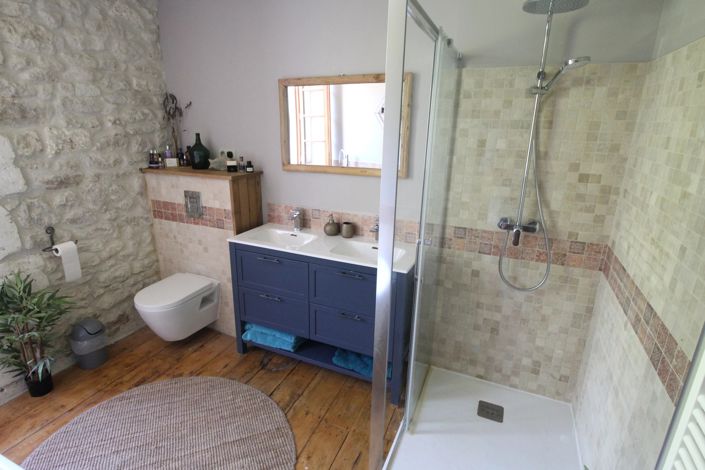 Image No.12-4 Bed House for sale
