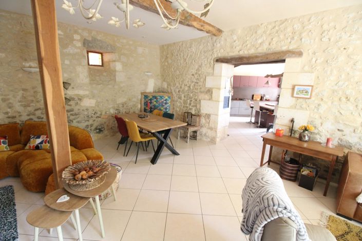 Image No.4-4 Bed House for sale