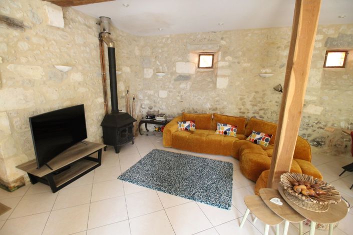 Image No.6-4 Bed House for sale