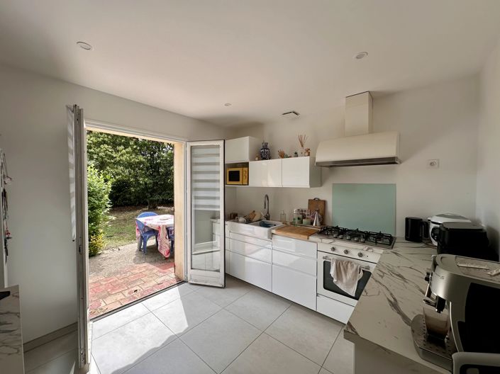 Image No.3-2 Bed House for sale