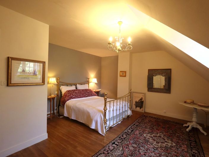 Image No.9-7 Bed House for sale