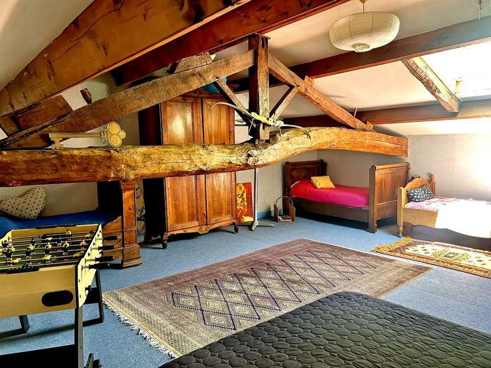 Image No.11-5 Bed House for sale