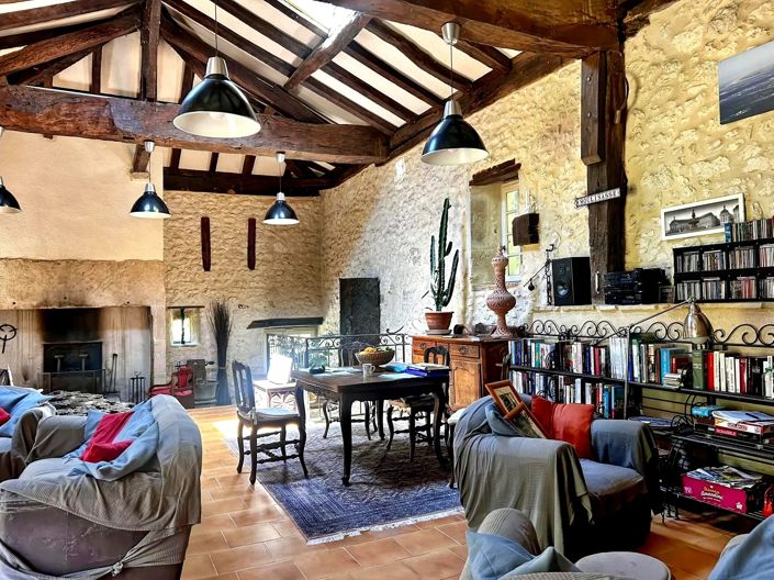 Image No.3-5 Bed House for sale
