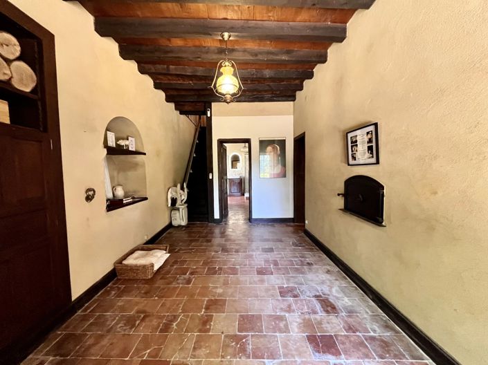 Image No.13-10 Bed House for sale
