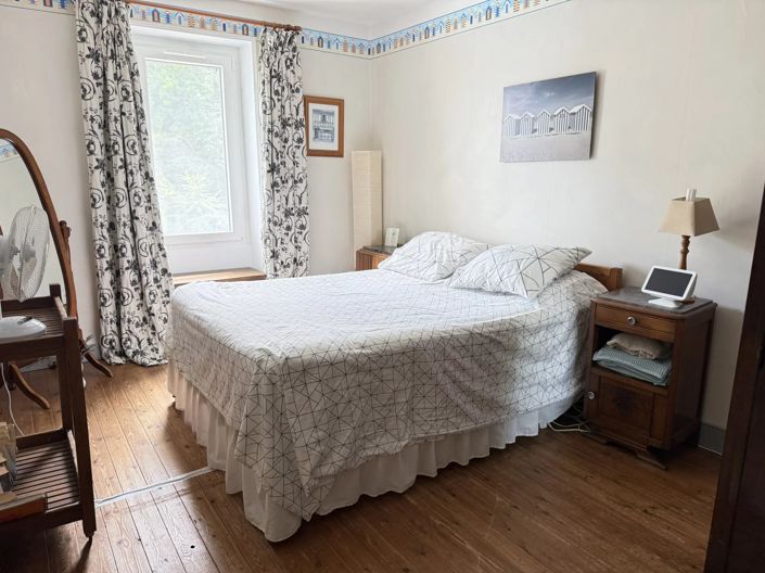 Image No.6-3 Bed House for sale