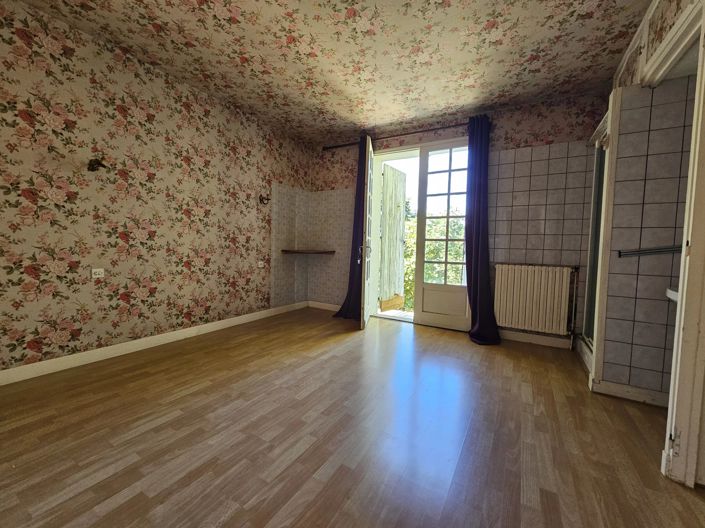 Image No.8-5 Bed Village House for sale