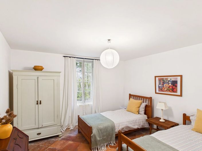 Image No.13-5 Bed House for sale