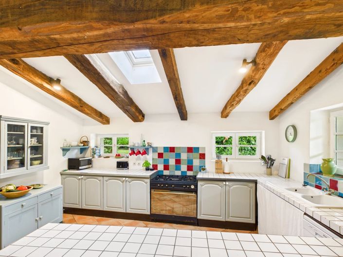 Image No.7-5 Bed House for sale