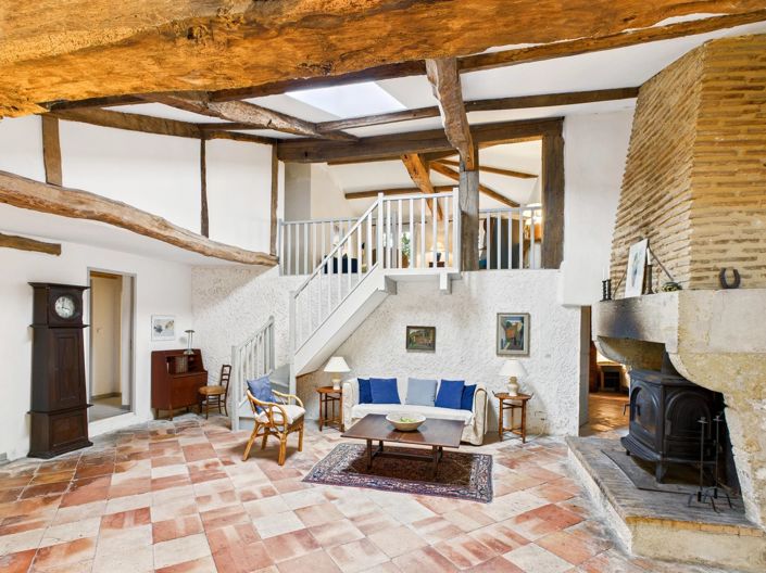 Image No.8-5 Bed House for sale