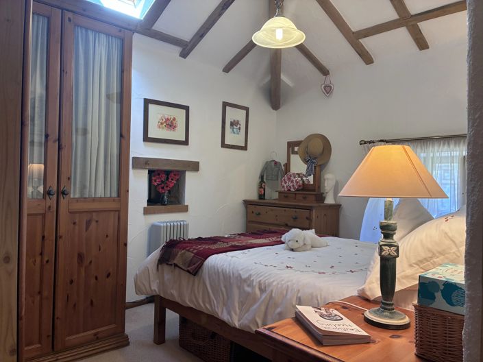 Image No.11-2 Bed House for sale