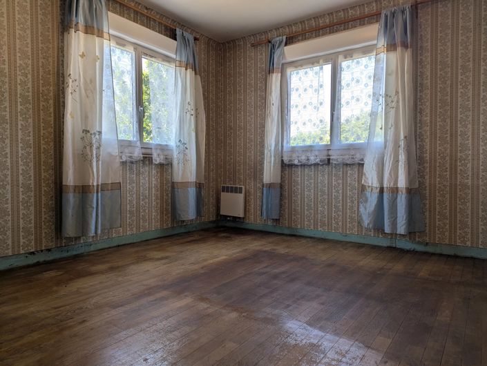 Image No.7-5 Bed Village House for sale