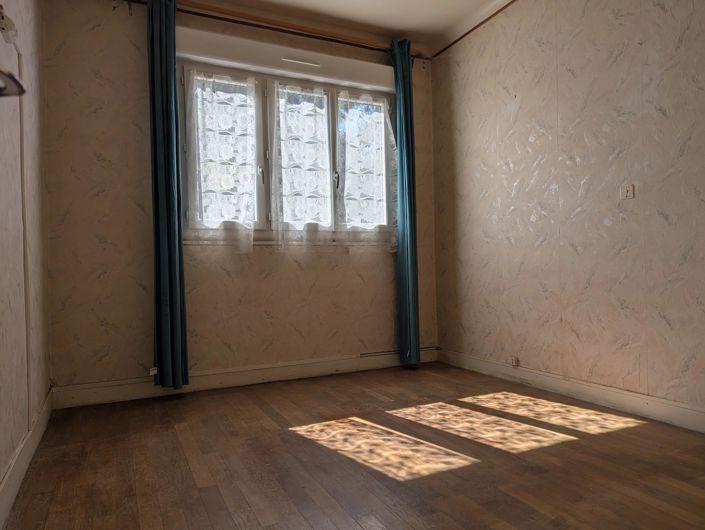 Image No.8-5 Bed Village House for sale