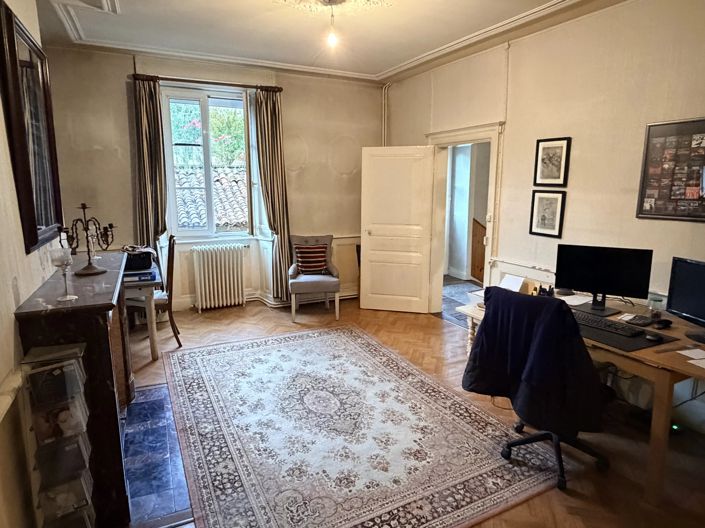 Image No.7-3 Bed House for sale