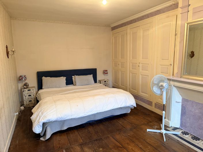 Image No.8-3 Bed House for sale