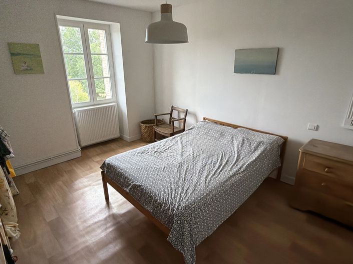 Image No.8-4 Bed Village House for sale