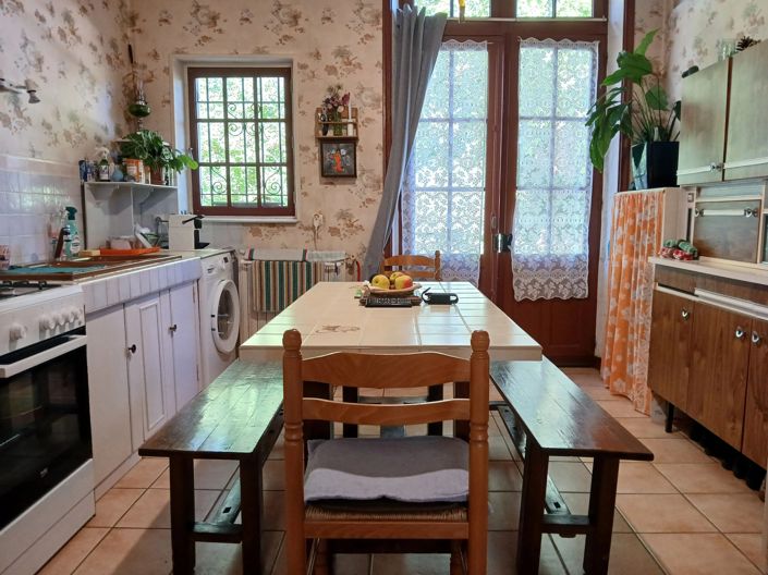 Image No.14-4 Bed House for sale