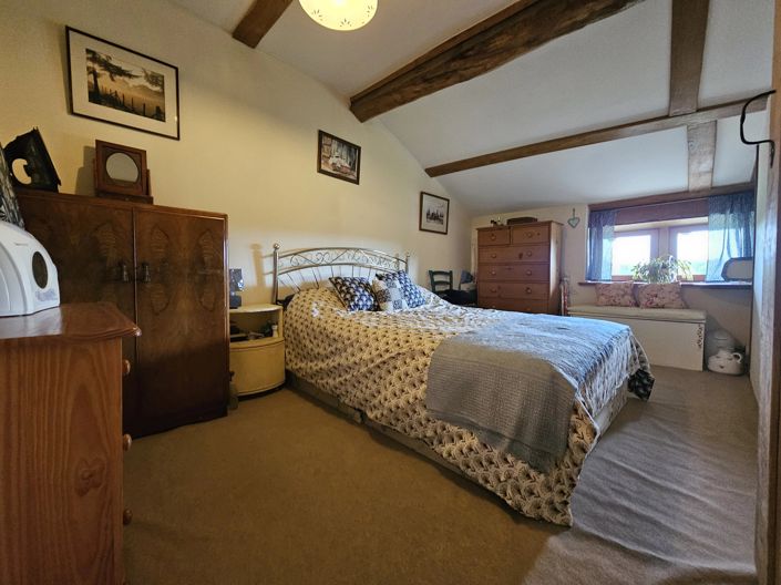 Image No.8-5 Bed Village House for sale