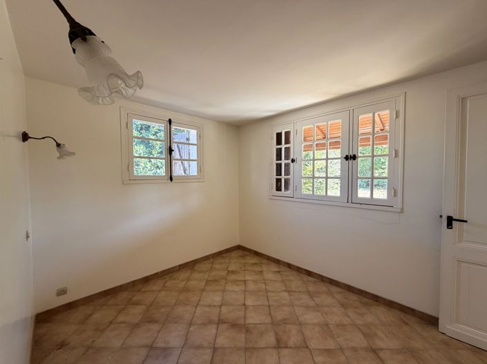 Image No.4-1 Bed House for sale