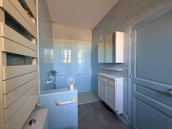Image No.10-4 Bed House for sale