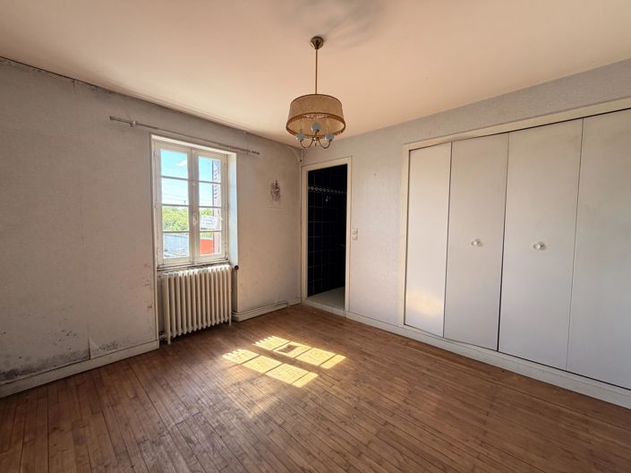 Image No.14-4 Bed House for sale