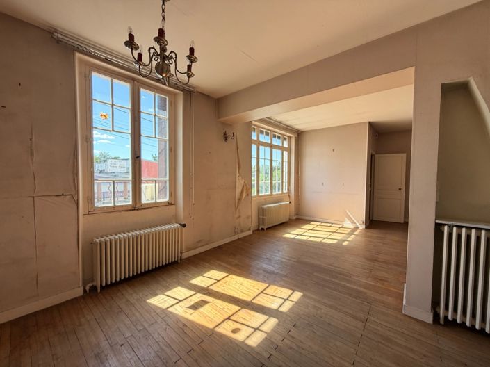 Image No.3-4 Bed House for sale