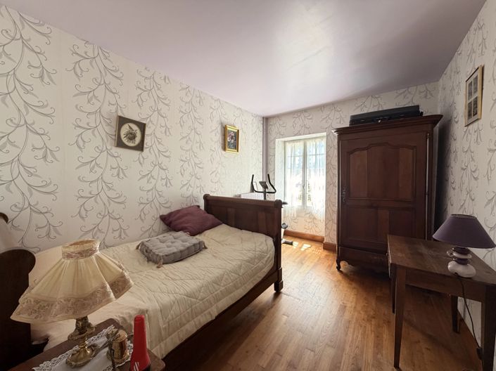 Image No.9-5 Bed Village House for sale