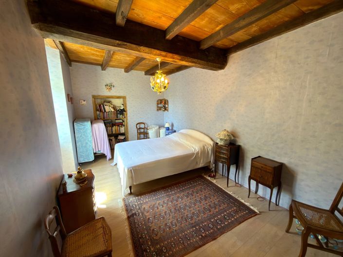 Image No.10-4 Bed House for sale