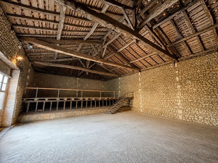 Image No.14-4 Bed House for sale