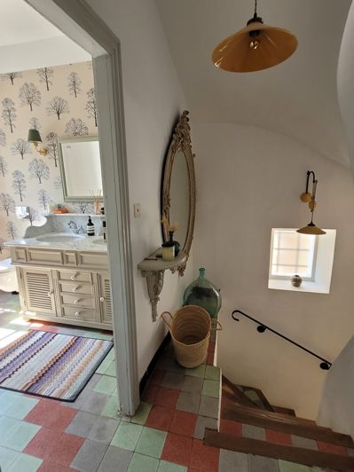 Image No.11-3 Bed House for sale