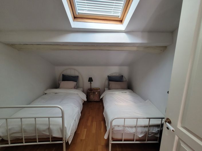 Image No.15-3 Bed House for sale