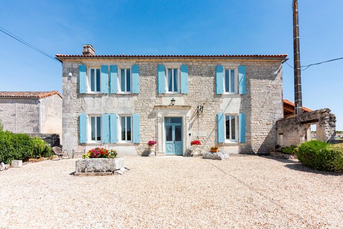 Image No.2-9 Bed House for sale