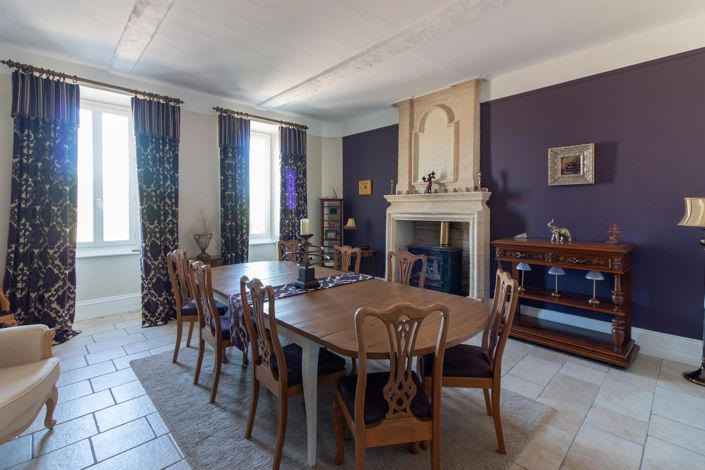 Image No.4-9 Bed House for sale