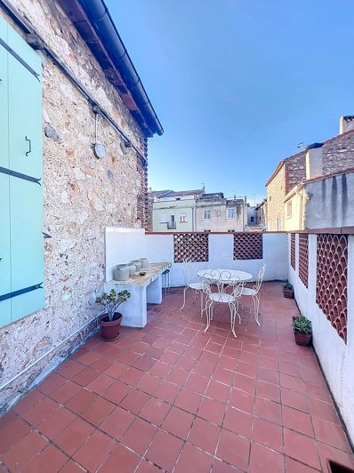 Image No.11-3 Bed Village House for sale