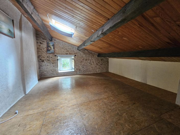 Image No.10-3 Bed House for sale