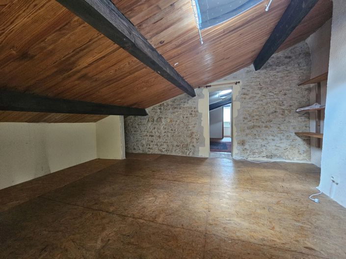 Image No.6-3 Bed House for sale