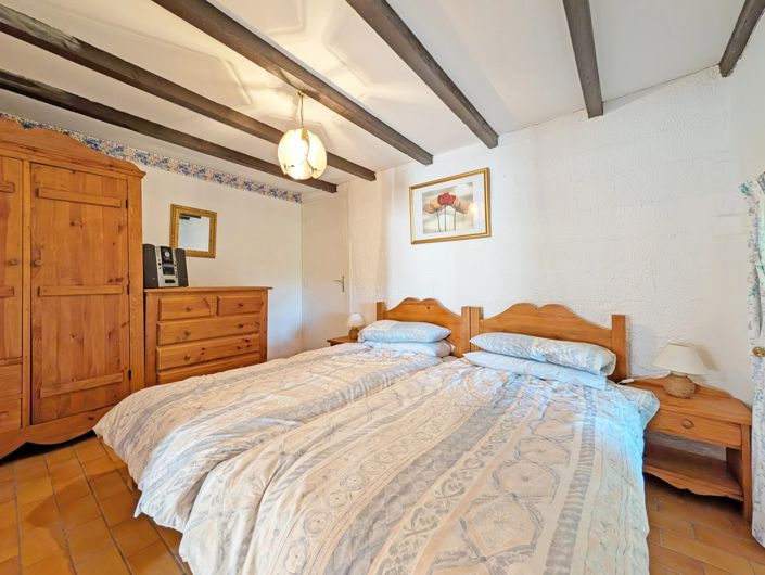 Image No.12-3 Bed House for sale