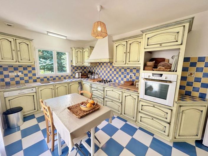 Image No.7-3 Bed House for sale