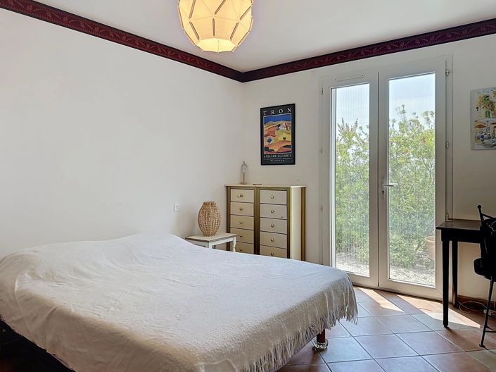 Image No.11-4 Bed House for sale