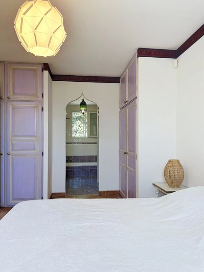 Image No.12-4 Bed House for sale